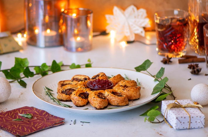 buurtslagers-feestelijke-krans-van-worstenbroodjes